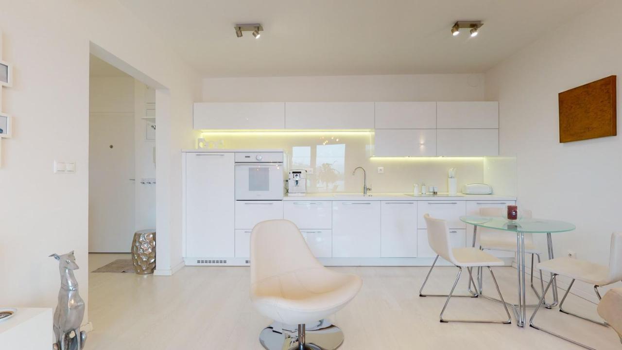 Bibi Centroom Apartment Piest'any Eksteriør billede